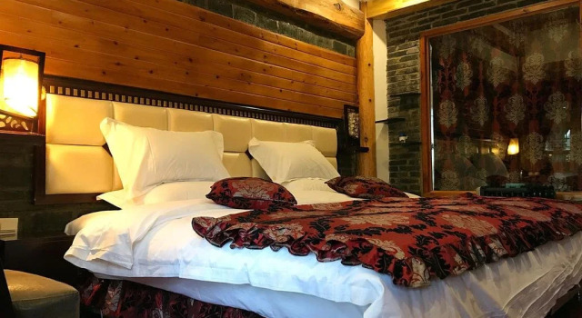 The Bruce Chalet, Buchen Sie Chalet Villen in Lijiang, Villa