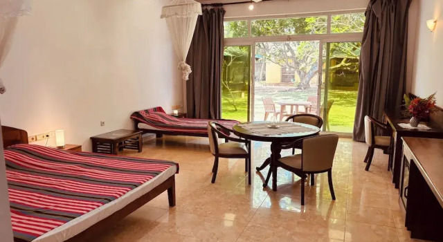 Номер Deluxe Raja Beach Hotel