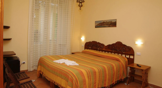 DolceVitaSorrento Guest House, Забронировать Гостевой дом Гостевые дома Сорренто, рядом с Sedile Dominova, Гостевой дом