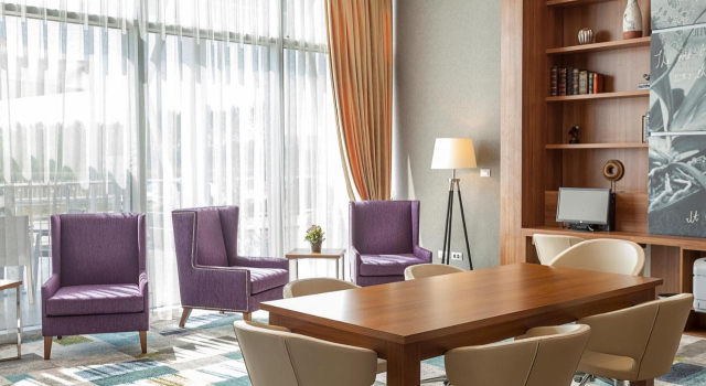 Hampton By Hilton Kocaeli Symbol, Varaa Hotelli Hotellit Marmara-alue pysäköinnillä, Pysäköinti