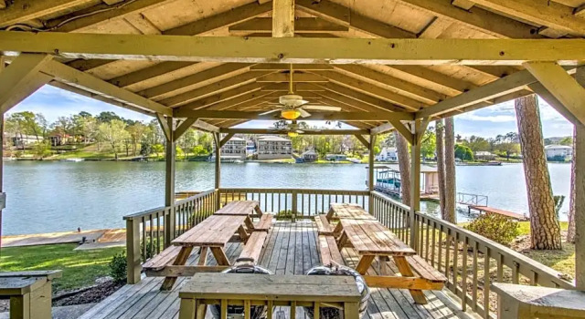 Номер Deluxe Long Island Lake Resort