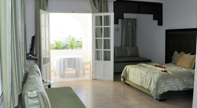 Ain Meriem Beach Holiday Village, Đặt Khách sạn Khách sạn ở Bizerte có hồ bơi, Hồ bơi