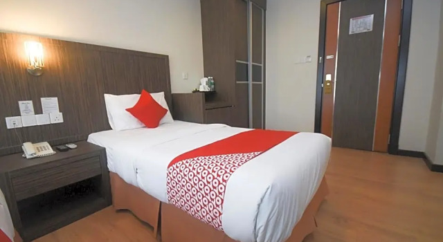 Номер Deluxe Hotel Nur Miri