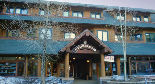 Arapahoe Lodge 8105, Забронировать Апартаменты/квартира Отели Roosevelt National Forest с парковкой, Парковка