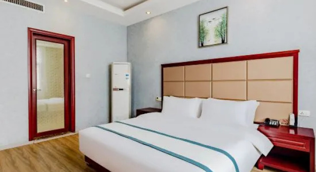 Люкс Deluxe Xinyu Donghu Four Seasons Hotel