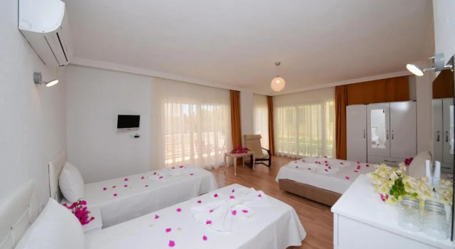 Номер Comfort Neruda Hotel