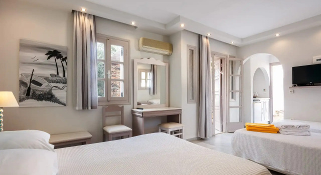 Четырёхместный номер Standard с видом на море Kavuras Village Hotel & Suites