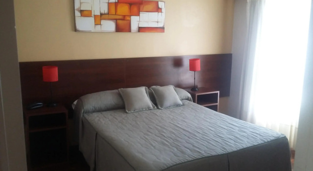 Saint James Hotel La Plata, Rezervovat Hotel La Plata Buenos Aires