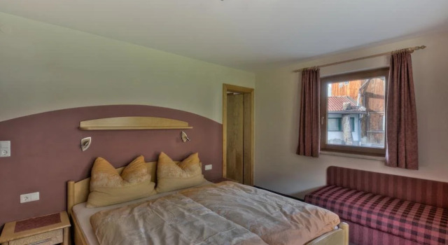 Gästehaus Wurm, Забронировать Отель Отели Тироля 3 звезды, 3*