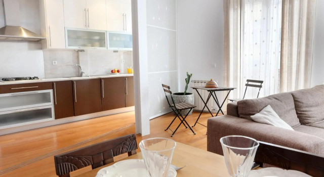 Quiet and Comfort apartment with balcony 7 by Lisbonne Collection
