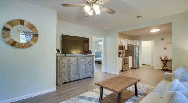 Gulfport Home w/ Fire Pit: Rv/trailer Parking