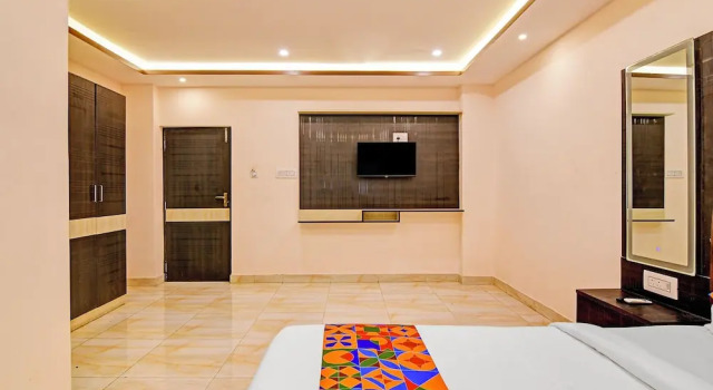 Номер Luxury Fabhotel Bn Palace