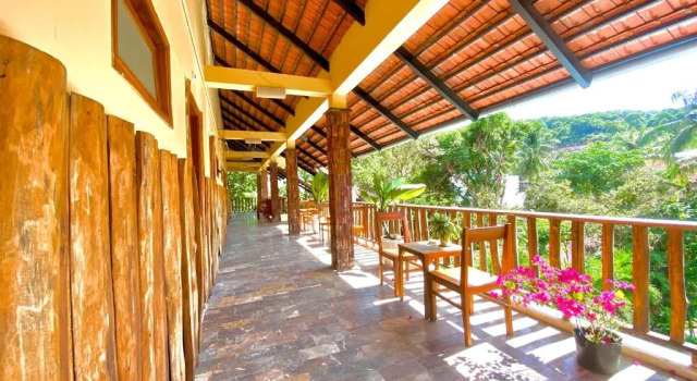 Номер Superior с балконом и с красивым видом из окна Bauhinia Resort & Spa Phu Quoc