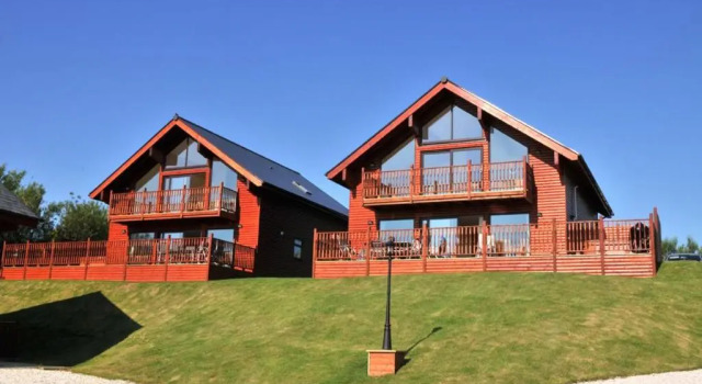 Haven House with Hot Tub on Retallack Resort with 4 bedrooms, Boek Resort Hotels in Merseyside met zwembad, Zwembad