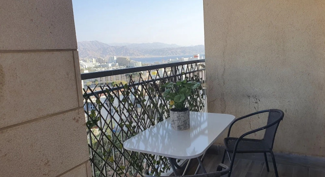 Семейные апартаменты с 2 комнатами Melony Apartment