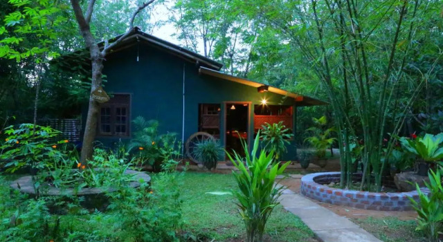 Двухместный номер Economy с балконом и с красивым видом из окна Blue Sapphire Safari Lodge, Udawalawe
