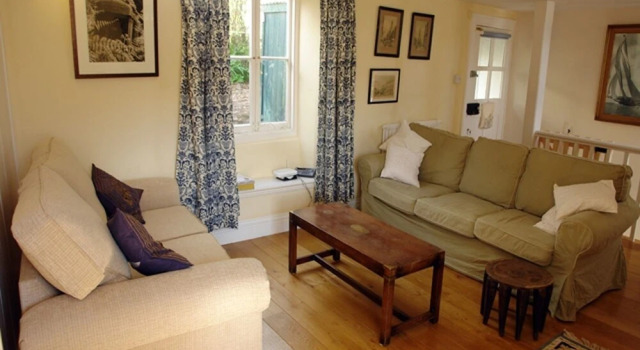 Trebyan, Book Hotel Torpoint Cornwall