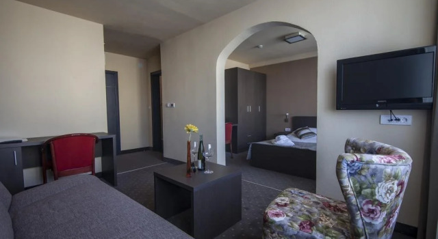Drina Hotel, Забронировать Отель Биелина Республика Сербская