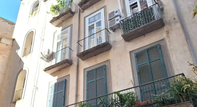 La casa di LùAle e Zoe, Забронировать Гостевой дом Гостевые дома Неаполя, рядом с Accademia di Belle Arti di Napoli, Гостевой дом