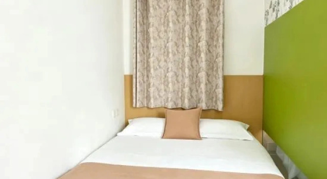 Кровать в общем номере с 5 комнатами Shenzhen Dapeng Mancheng Theme Hostel