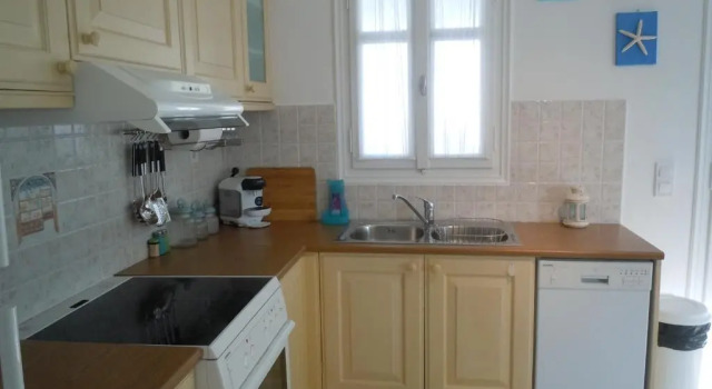 Коттедж Anthos House