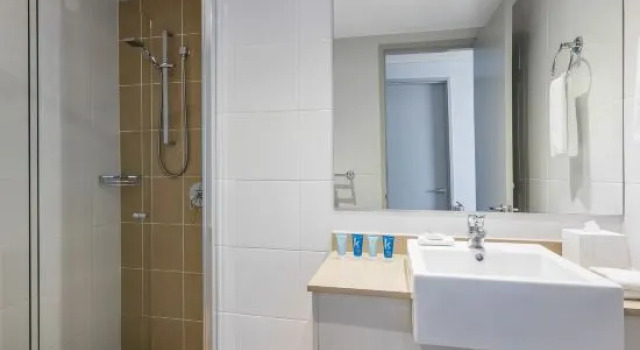 Люкс с красивым видом из окна Meriton Suites Broadbeach