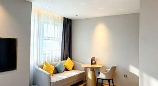 Семейный люкс Executive Wenzhou College City Maison New Century Hotel