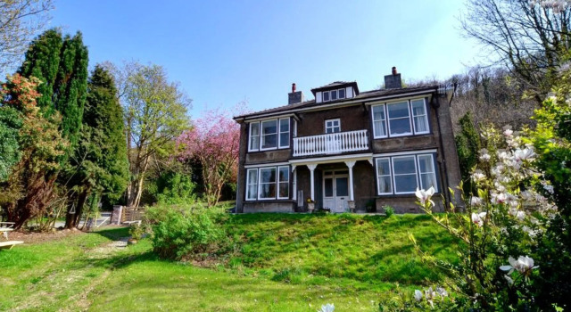 Arthog, Book Hotel Arthog Gwynedd