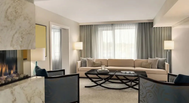 Двухместный клубный полулюкс The H Hotel