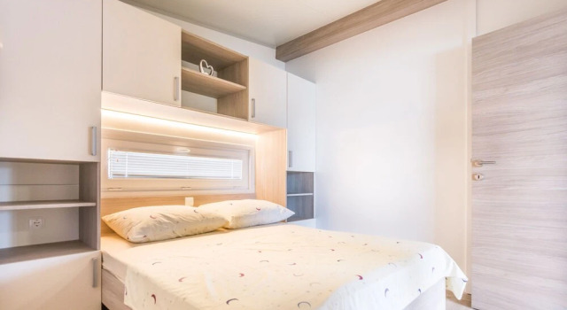 Mobile Home Rock Rose 2, Rezerwuj Hotel Tkon Pasman Island