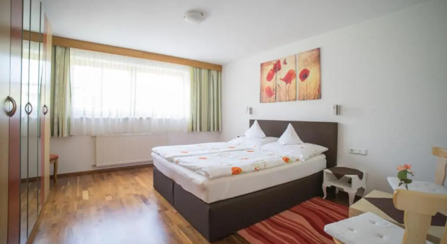 Haus Berta, Забронировать Отель Отели Тироля 3 звезды, 3*