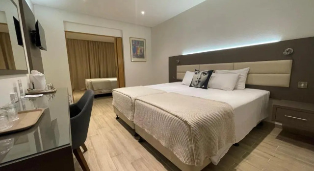Habitación familiar Estándar Queens Bay Hotel