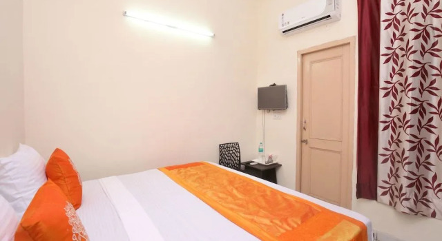 OYO 13007 Humble Residency