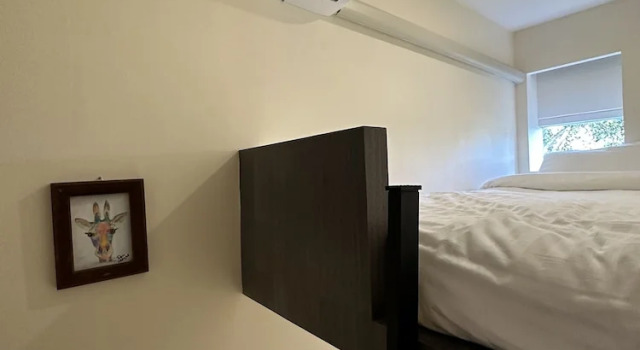 Кровать в общем номере (мужской номер) Norm Space Hostel NST