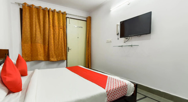 OYO 71214 Hotel Welcome Inn
