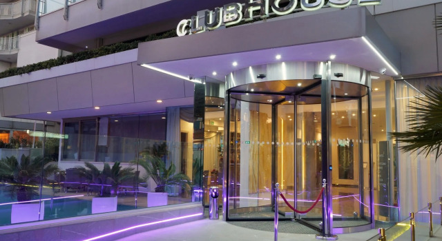 Hotel Club House