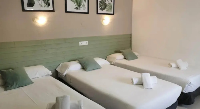 Трёхместный номер Standard Hotel Costa Andaluza