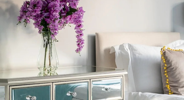 Апартаменты Stylish Modern 2-bedroom Apartment on Cromwell
