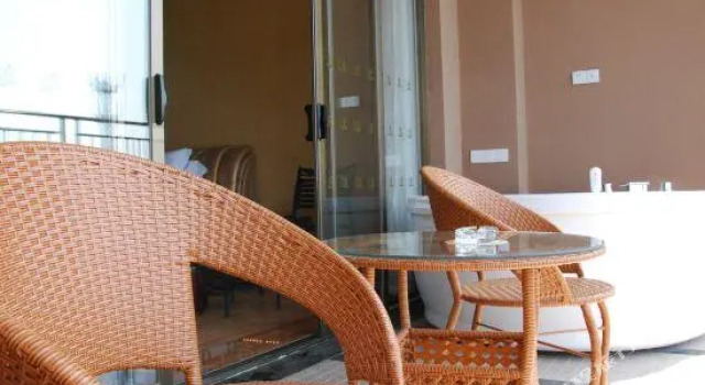 Nanling Hotel. Nanxiong, Rezerwuj Hotel Hotele 3-gwiazdkowe w Shaoguan, 3*