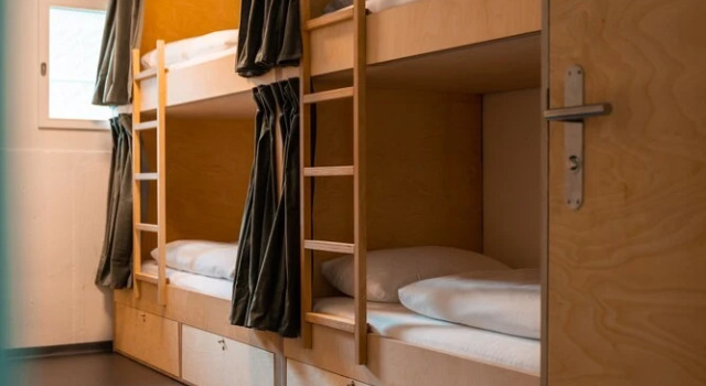 Кровать в общем номере (женский номер) Bogentrakt Hostel