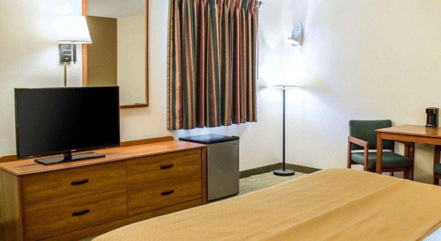 Двухместный номер Standard Econo Lodge Elkhart North