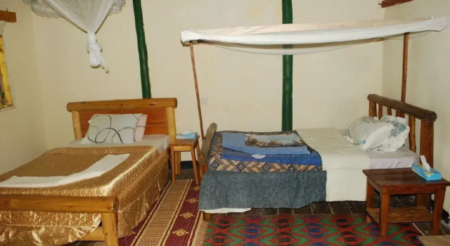 Ruhondeza Lodge, Réserver Hôtel Buhoma Kinkiizi
