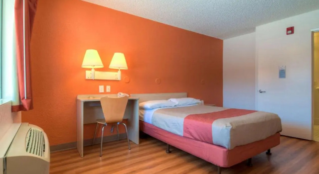 Двухместный номер Standard Motel 6-Santa Ana, CA