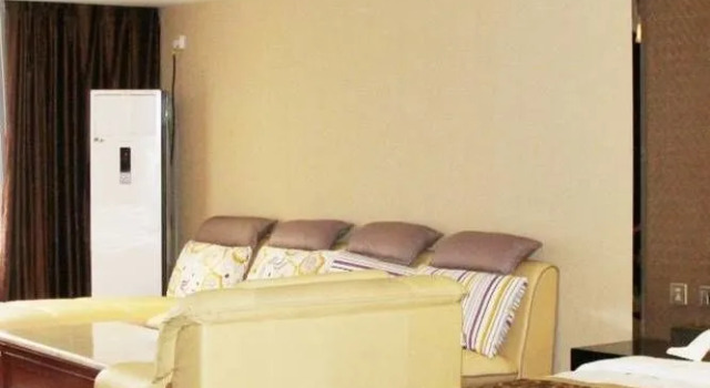Xinyi Hotel, Забронировать Отель Отели Лунцюанььи 3 звезды, 3*