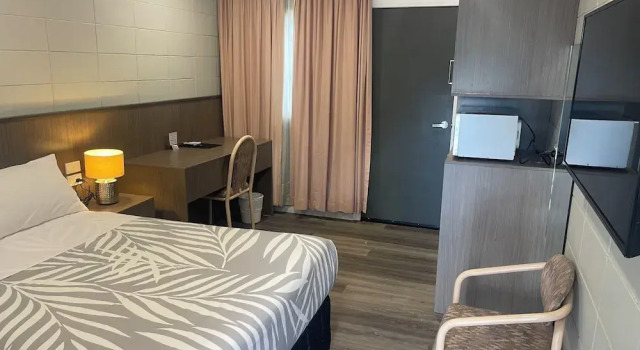 Двухместный номер Standard с балконом Cootamundra Gardens Motel