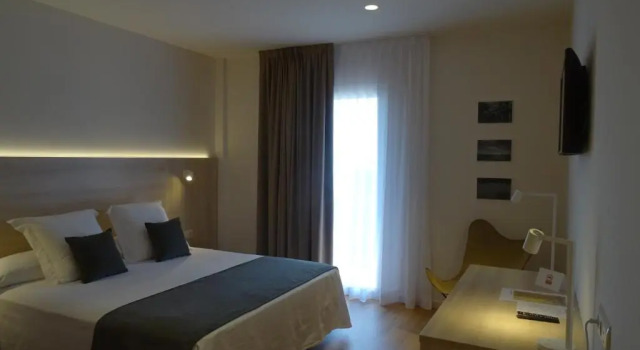 Двухместный номер Superior Hotel Emporium