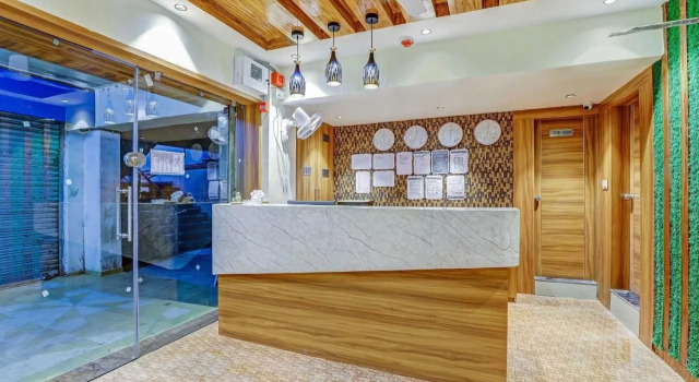 Collection O 83963 Hotel Silver Inn