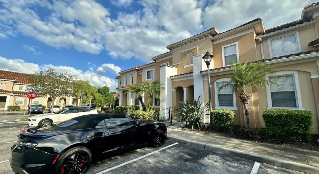 Grand Panoramic 3BR Townhouse Near Disney, Rezerwuj Hotel Kissimmee Kissimmee