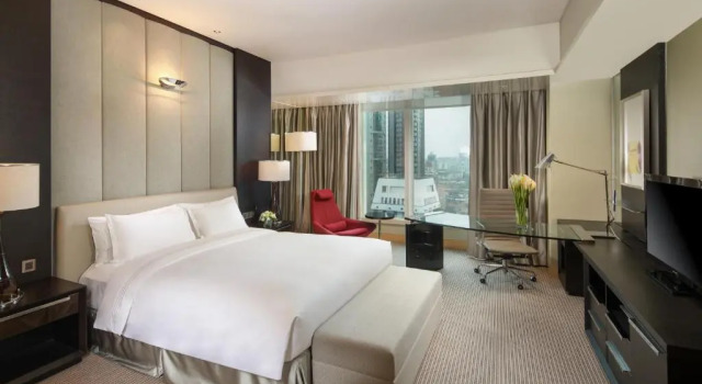 Двухместный номер Premier Hilton Shanghai City Center