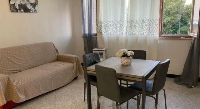 Appartamento sulla piazza 90 m dal mare, Забронировать Апартаменты/квартира Апартаменты Лацио, Апартаменты/квартира